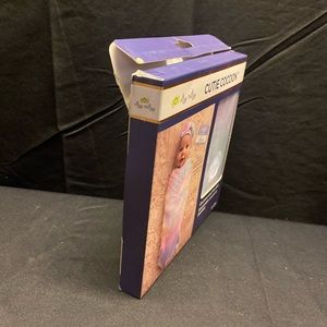 Itzy Ritzy cocoon and hat set.